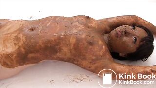 cute Japanese poo and use as body cream