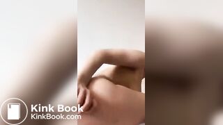 Blonde shitty beauty