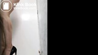 hottie poops in high heels