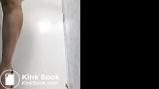 hottie poops in high heels