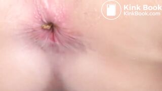 Hot Japanese girl pooping