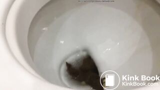 Woman Farting While Pooping