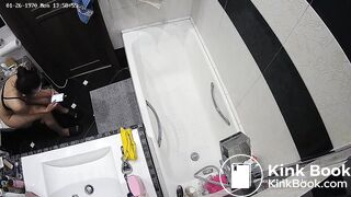 Woman pooping in Toilet 264
