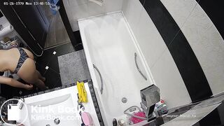 Woman pooping in Toilet 264