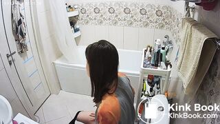 Woman pooping in Toilet 275