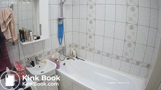 Woman pooping in Toilet 258