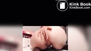 Sexy German girl shits