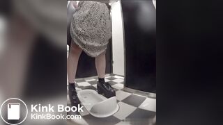 japanese cute giri pooping toilet voyeur