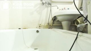 Camgirl does a little of everything dirty