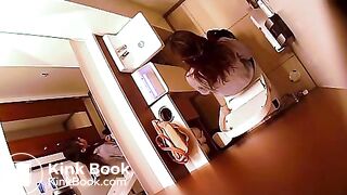 Poop spy cam - video 2