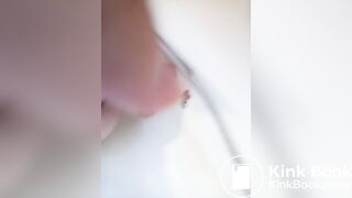 Shitting and smearing in the bathtub