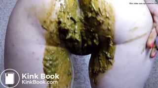 Close up aftermath of leggings poop