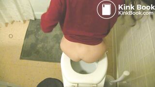 sexy girl pooping in toilet - video 8