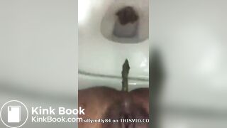 Slim light skin chick quick poop