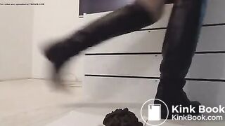 Girl Shit Big Pile in High Heels