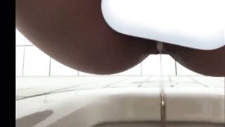 Japanese girl pooping 5 - video 2