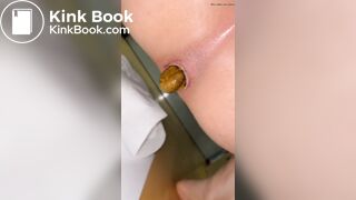 japan poop in her bf hand