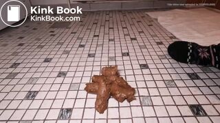 Spreading my pussy wide for you and shitting a big, sof