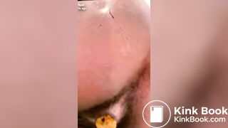 Toni Long Island Thot taking a quick shit