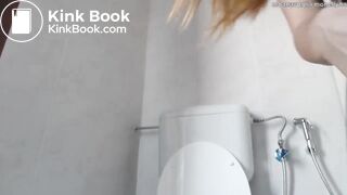 Italian milf morning poo