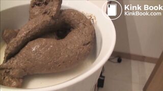 Goddess makes shit-filled cookie sandwiches for you