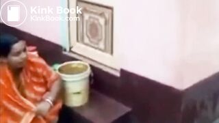 Pissed off Desi Bhabi Shitting