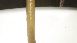 Asian girl shitting - video 10