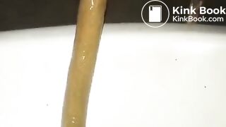 Asian girl shitting - video 10