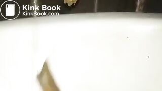 Asian girl shitting - video 10