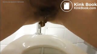 Preggo scat on the toilet