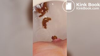 Milf filling her toilet