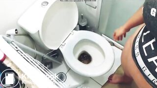 Gorda muestra lo que cago