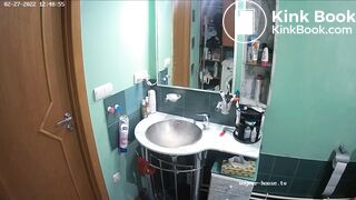 Woman pooping in Toilet 226