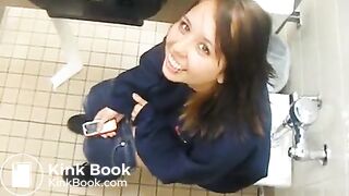 Girl caught on toilet - video 7