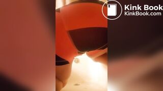 Hot milf poops in her gym shorts