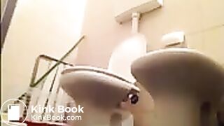 Scene Girl Poop On The Toilet