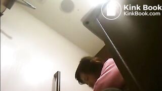 Japanese Mature Toilet Voyeur - video 2