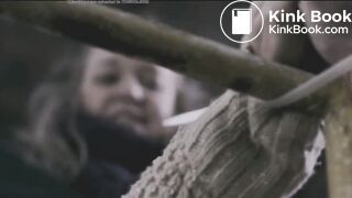 Movie scene: K!dnapped girl shits herself.