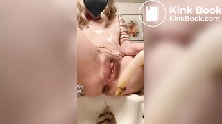 Anal shit in the sink