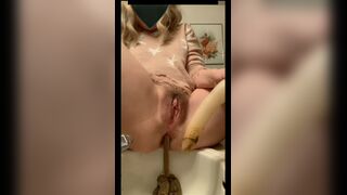 Scat dildoing asshole in sink