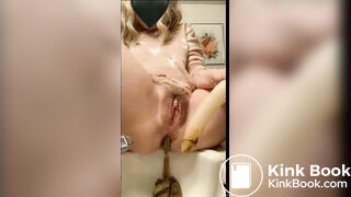 Scat dildoing asshole in sink