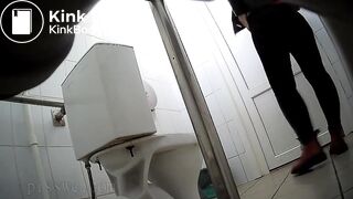 Milf toilet spy poop