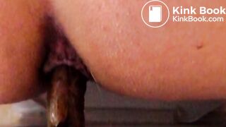 Love when boys watch me pooping <3