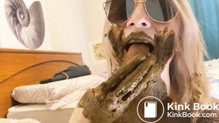 yummy scat eating - video 2
