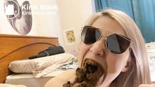 yummy scat eating - video 2