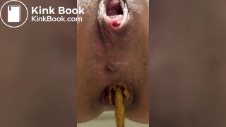 Korean girl scat close up - video 2