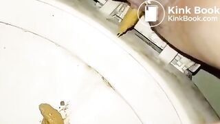 Asian woman having a shit - video 2