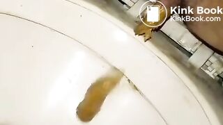 Asian woman having a shit - video 2