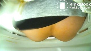 Japanese girl poop and fart