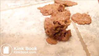 Shorts poop - video 8